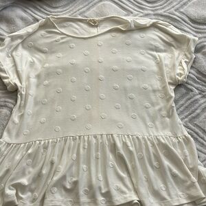 PERCH BY BLU PEPPER 1XL TOP, excellent condition, cream/off white w/ raised dots